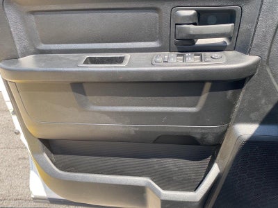 2023 RAM 1500 Classic Tradesman Crew Cab 4x4 6'4" Box