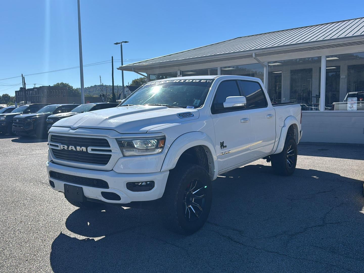 2020 RAM 1500 Big Horn Crew Cab 4x4 5'7" Box