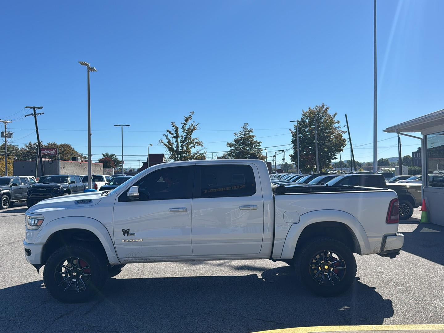 2020 RAM 1500 Big Horn Crew Cab 4x4 5'7" Box