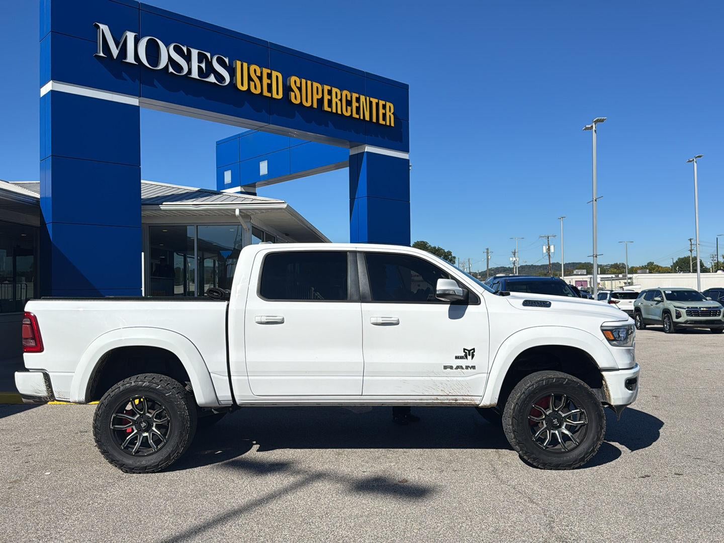 2020 RAM 1500 Big Horn Crew Cab 4x4 5'7" Box