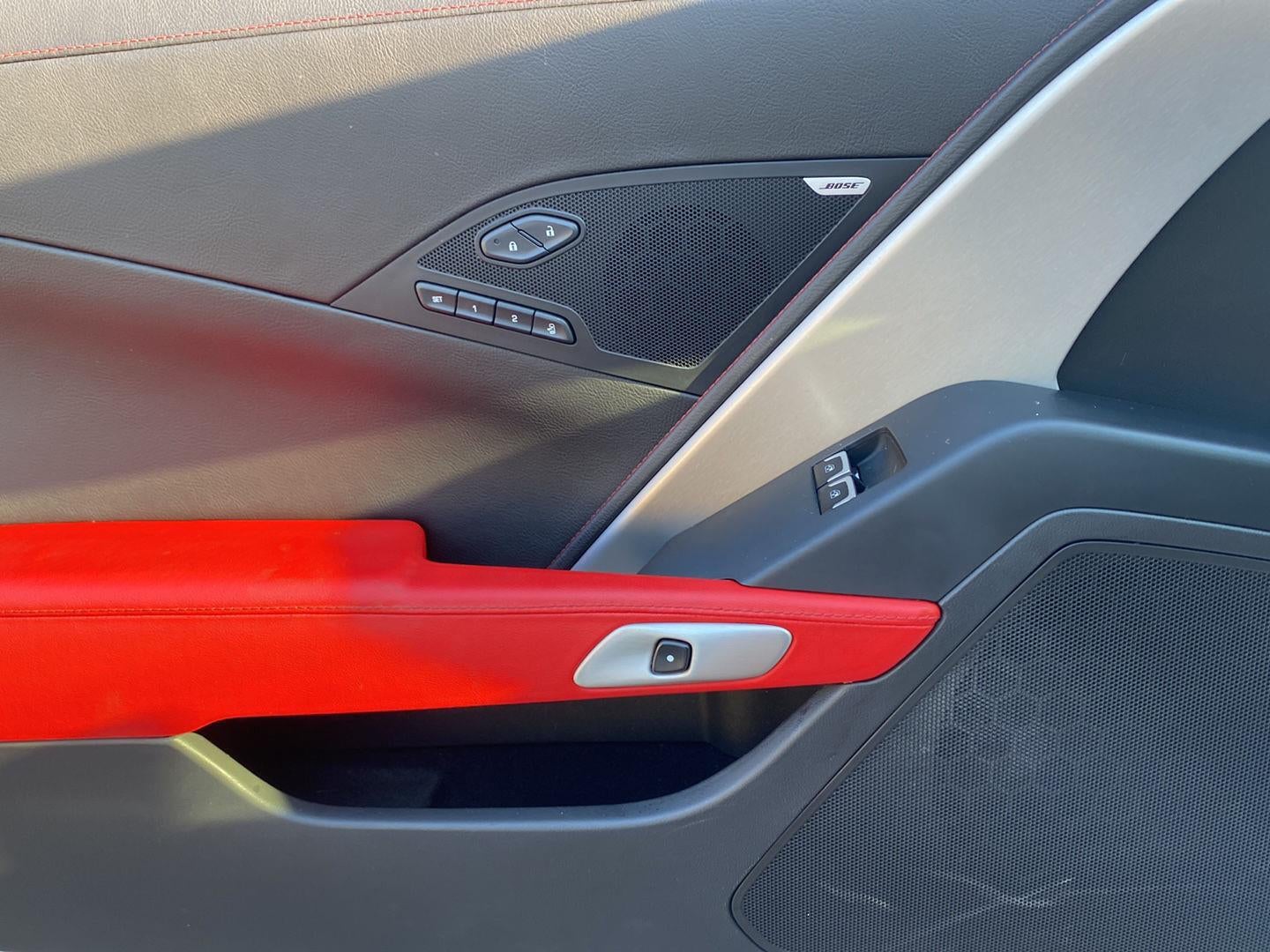 2015 Chevrolet Corvette Stingray Z51 2LT