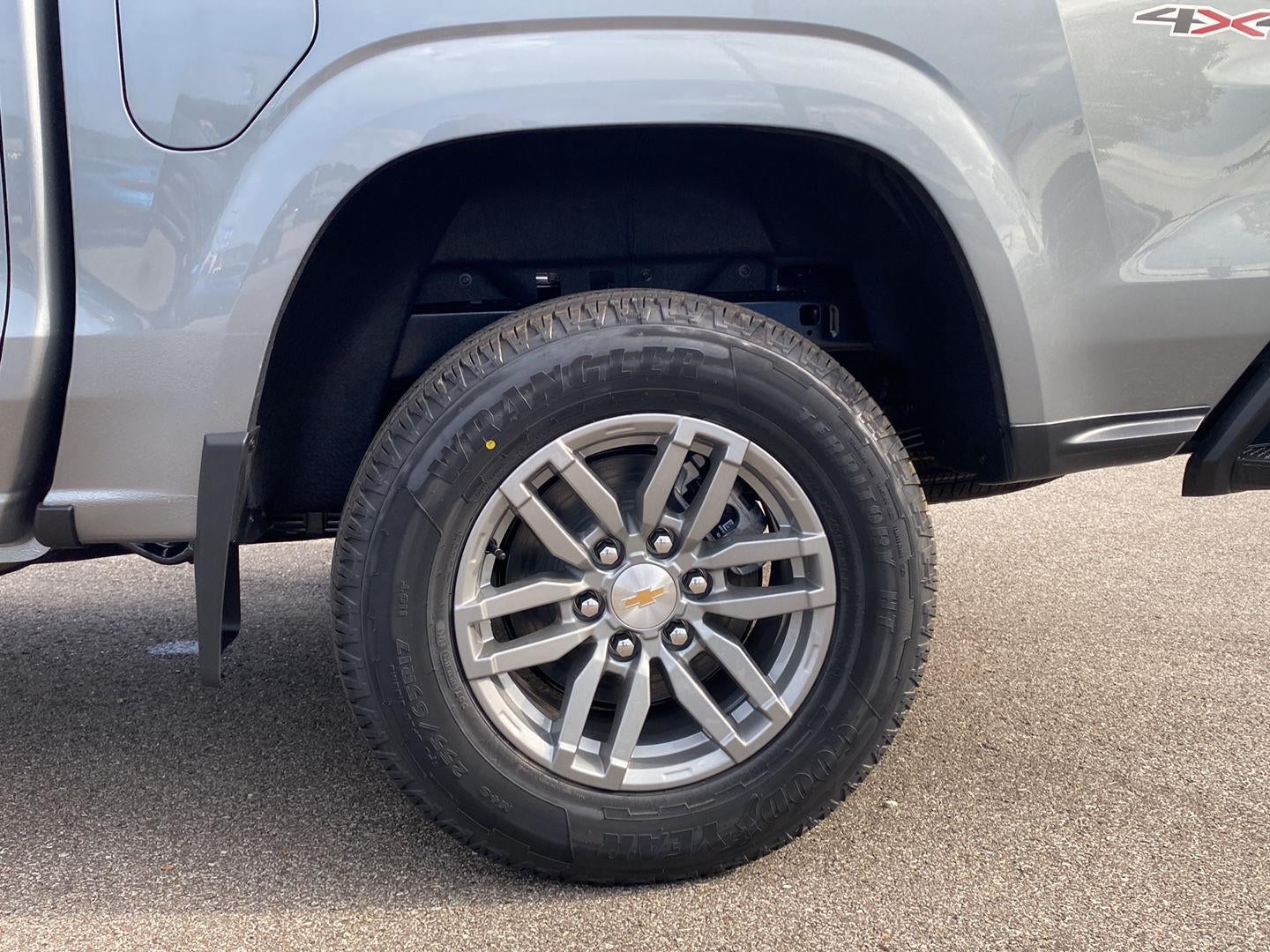 2026 Chevrolet Colorado LT - Photo 11