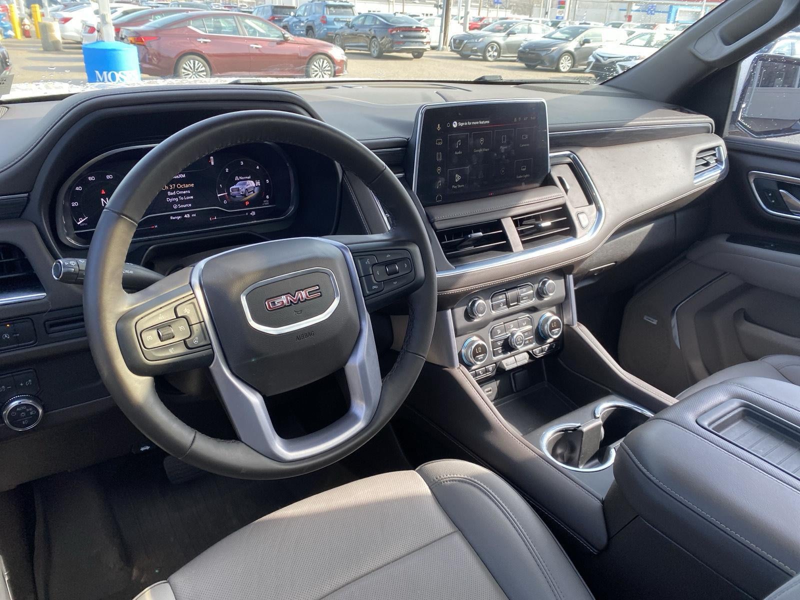 2023 GMC Yukon SLT