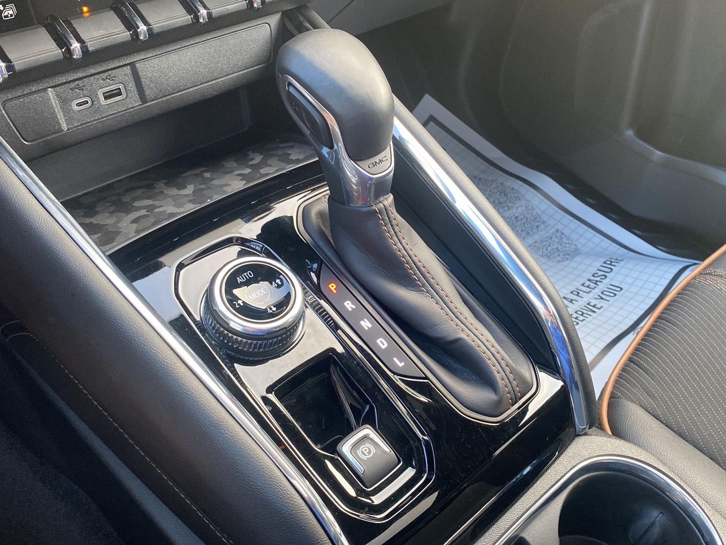 2023 GMC Canyon 4WD AT4