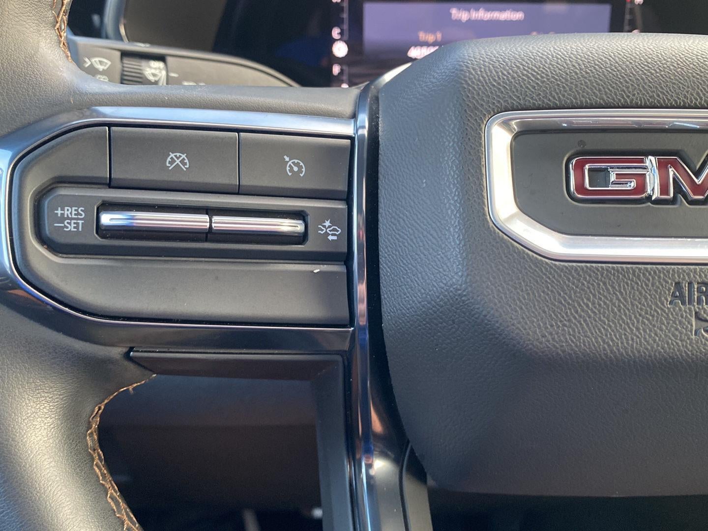 2023 GMC Canyon 4WD AT4