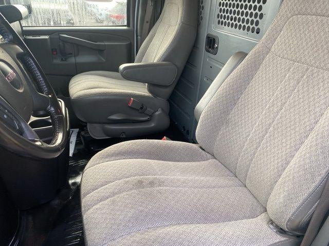 2022 GMC Savana Cargo 2500 Work Van