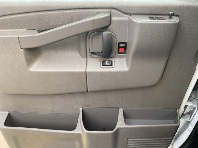 2022 GMC Savana Cargo 2500 Work Van