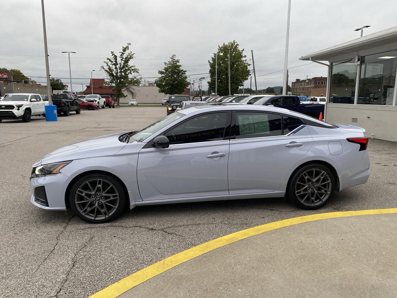 2023 Nissan Altima SR VC-Turbo FWD