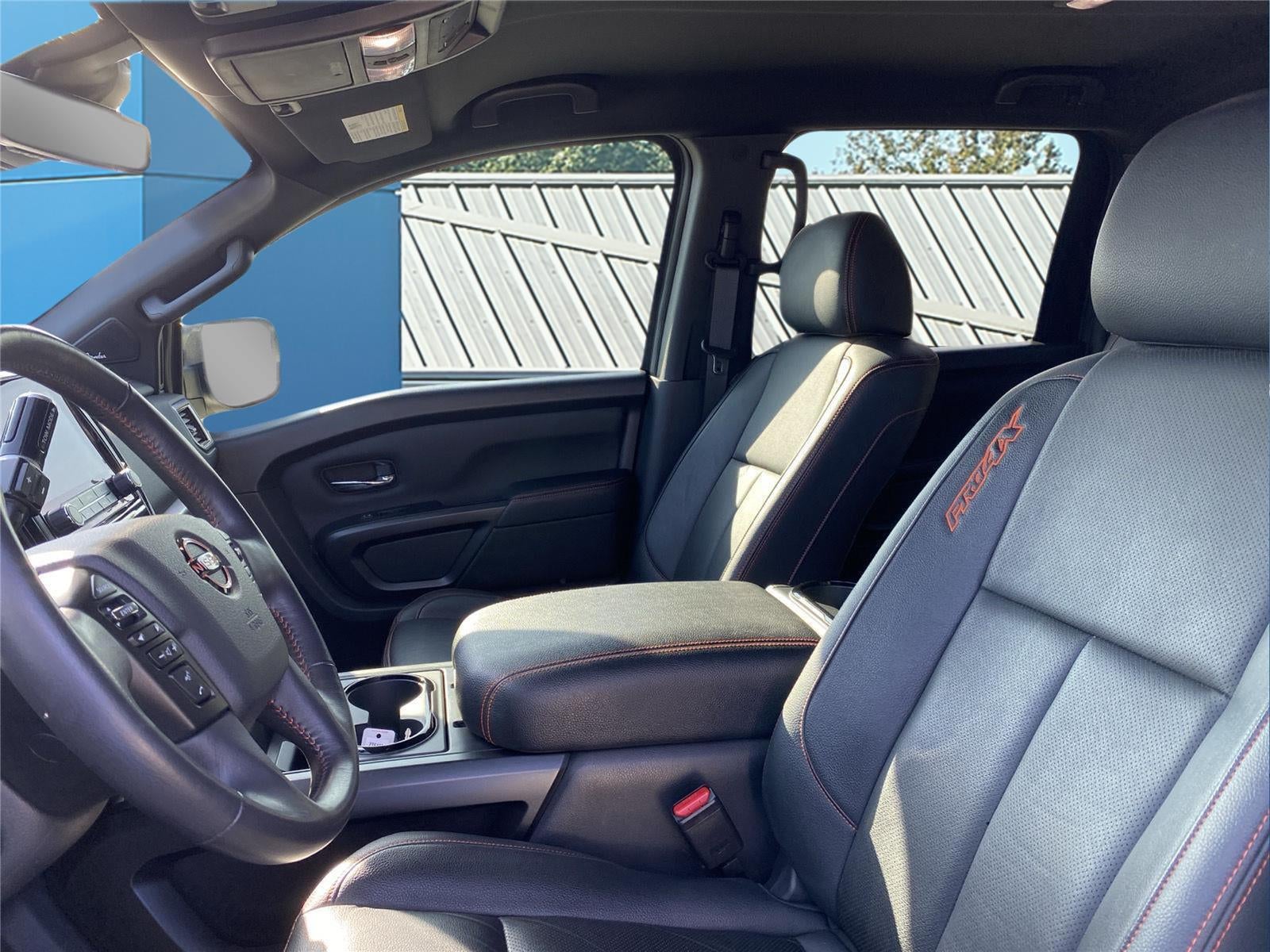 2023 Nissan TITAN Crew Cab PRO-4X 4x4