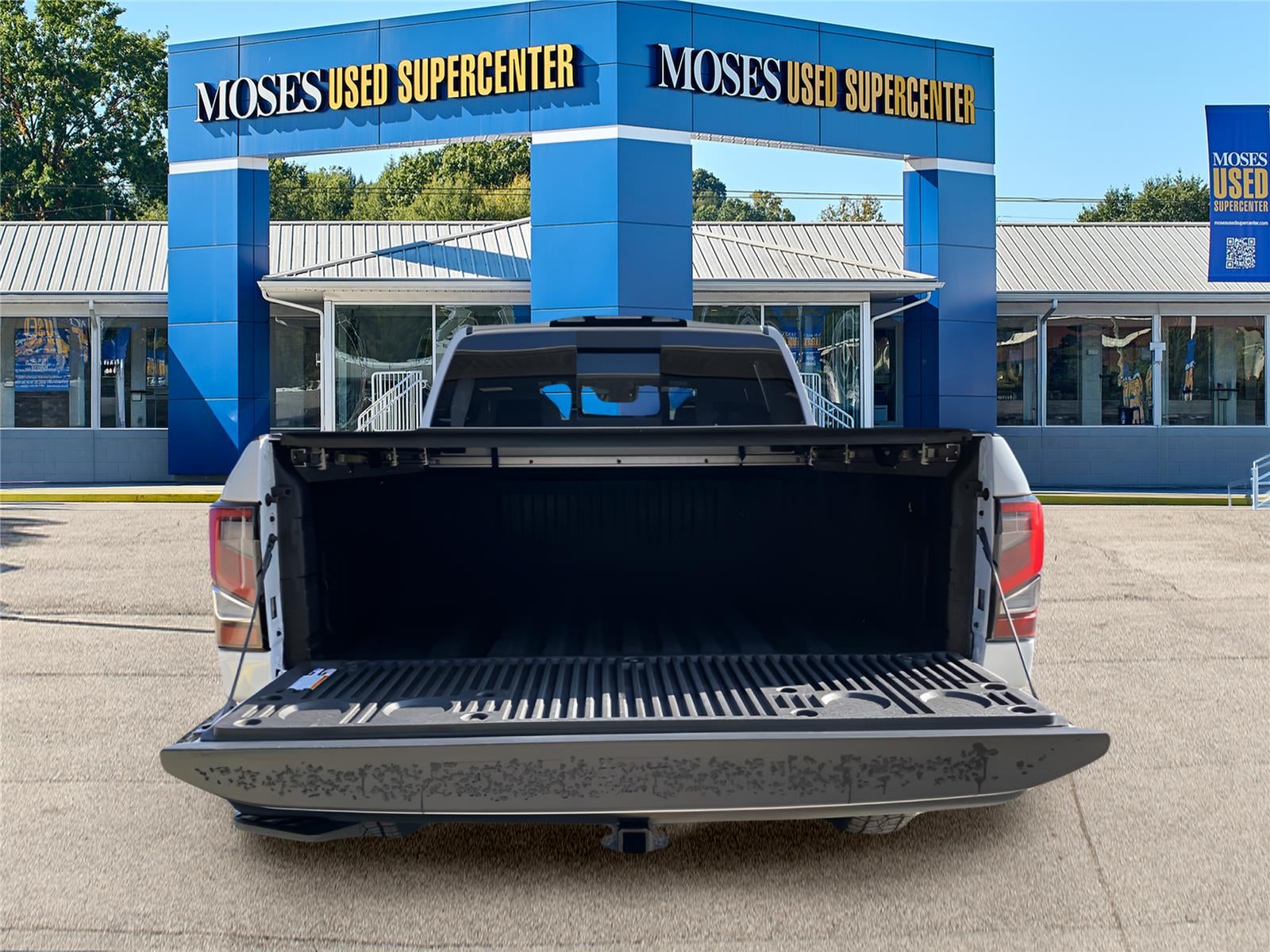 2023 Nissan TITAN Crew Cab PRO-4X 4x4