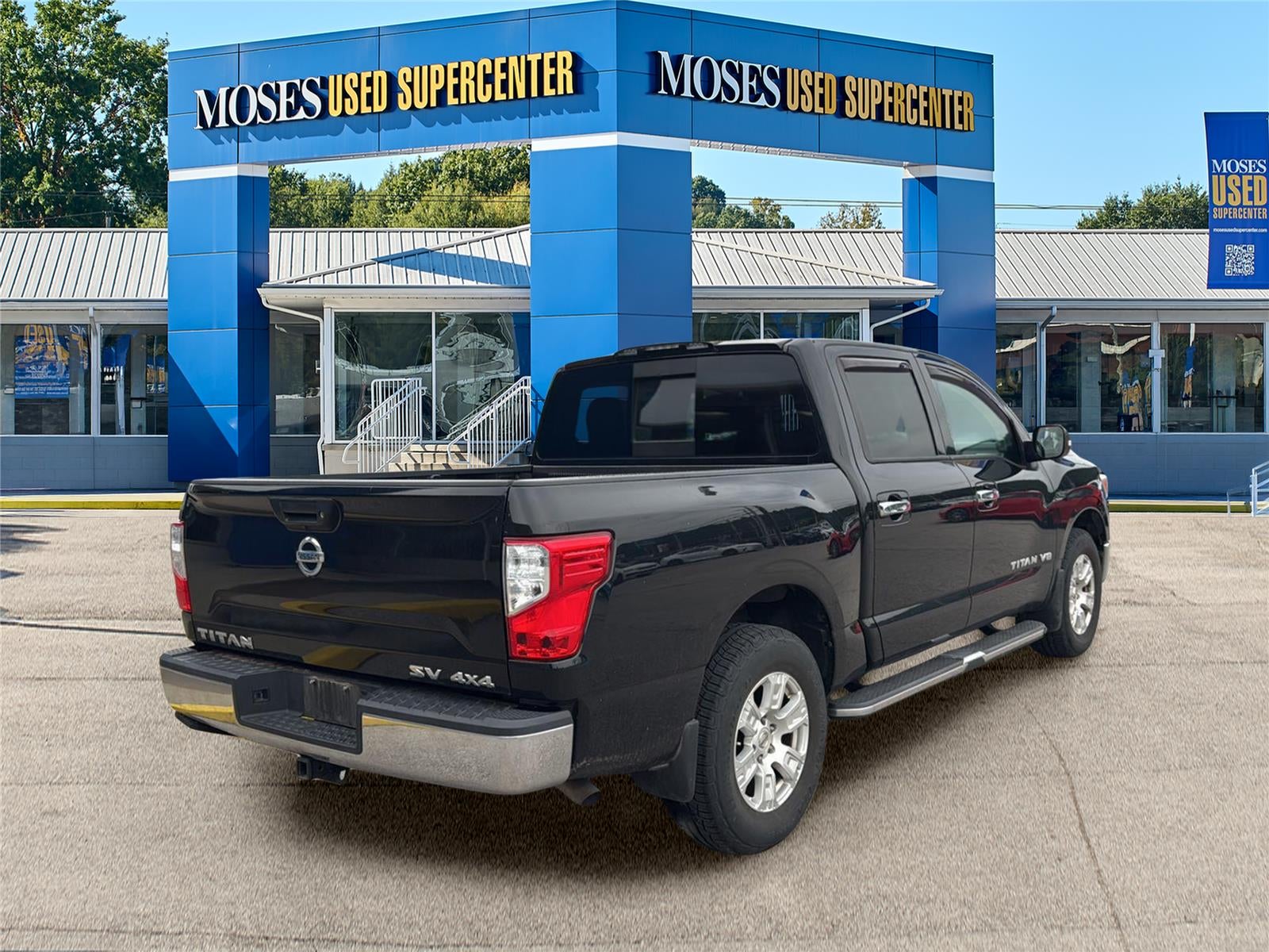 2018 Nissan TITAN SV