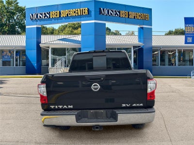 2018 Nissan TITAN SV