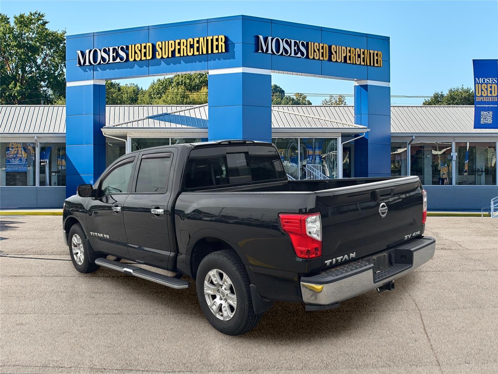 2018 Nissan TITAN SV