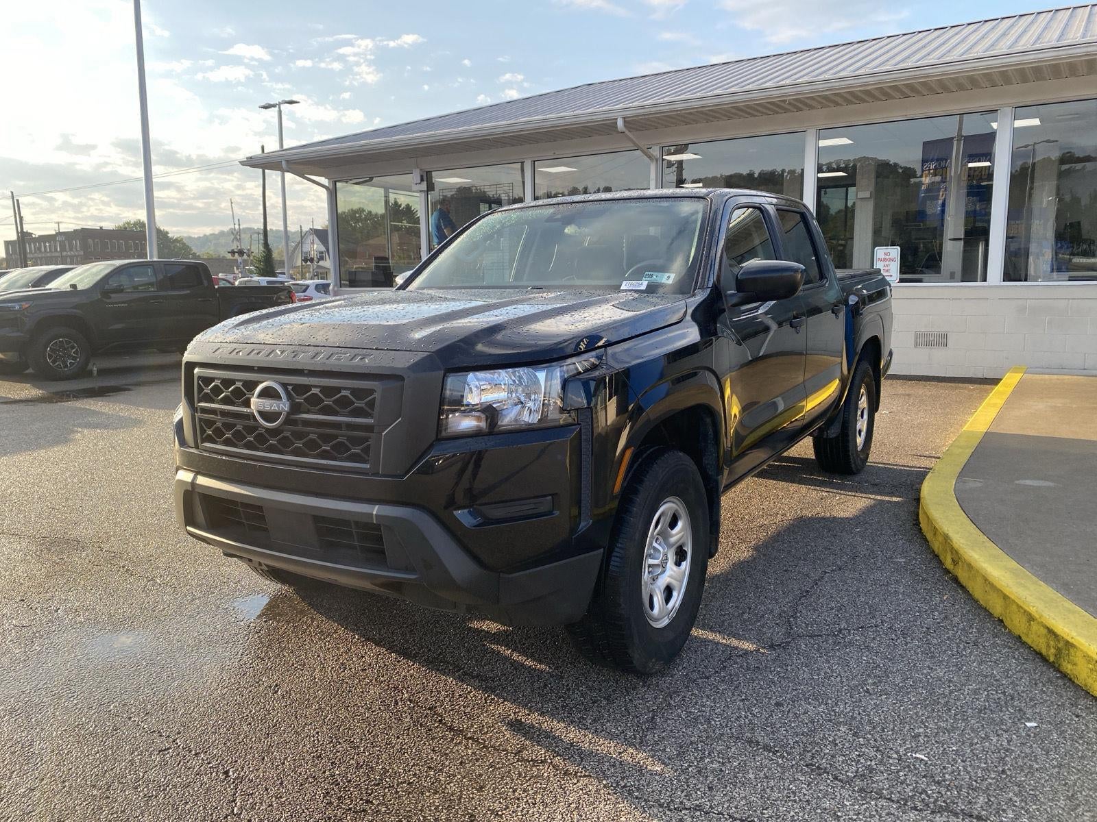 2024 Nissan Frontier Crew Cab S 4x4