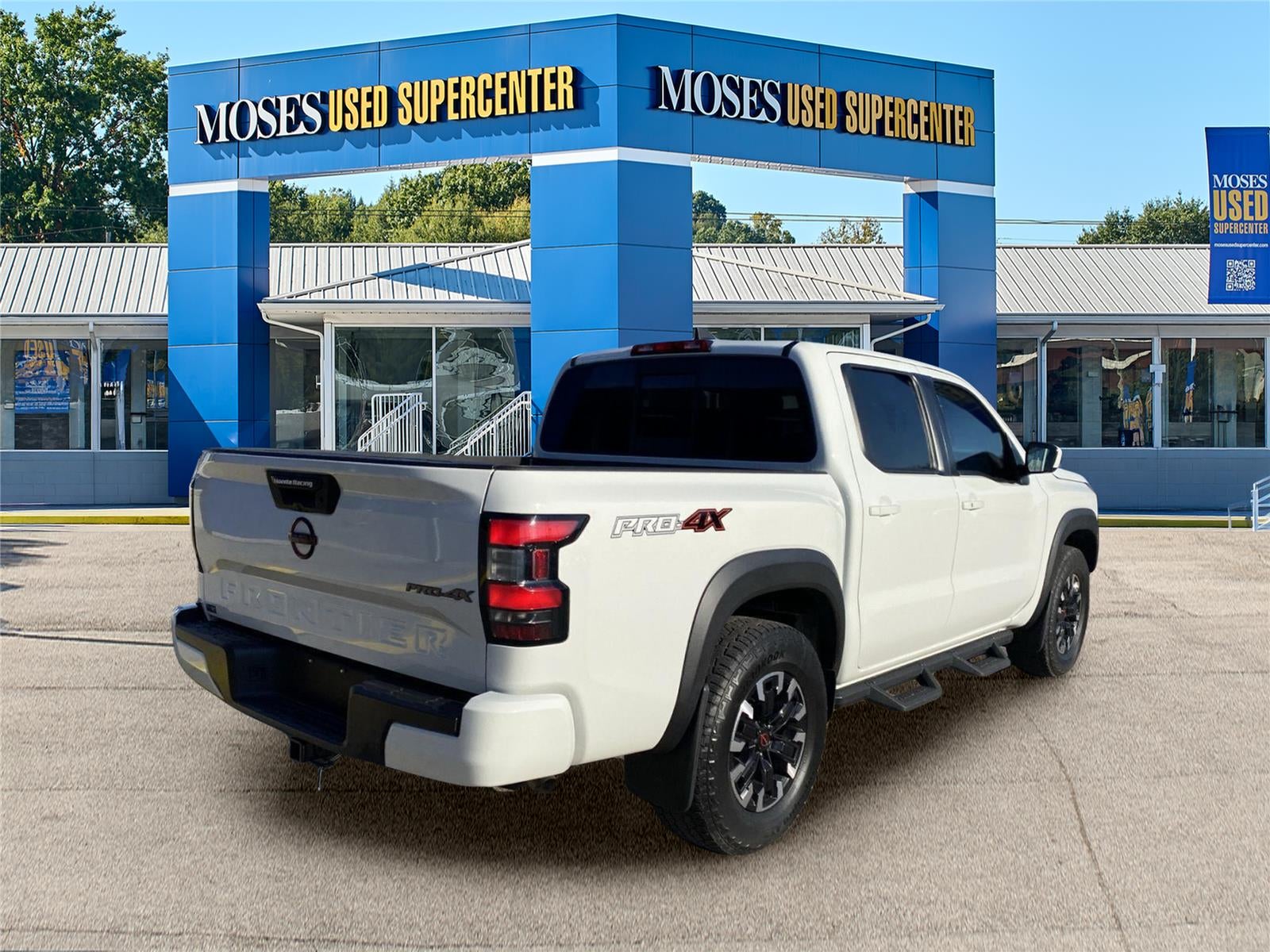 2022 Nissan Frontier Crew Cab PRO-4X 4x4