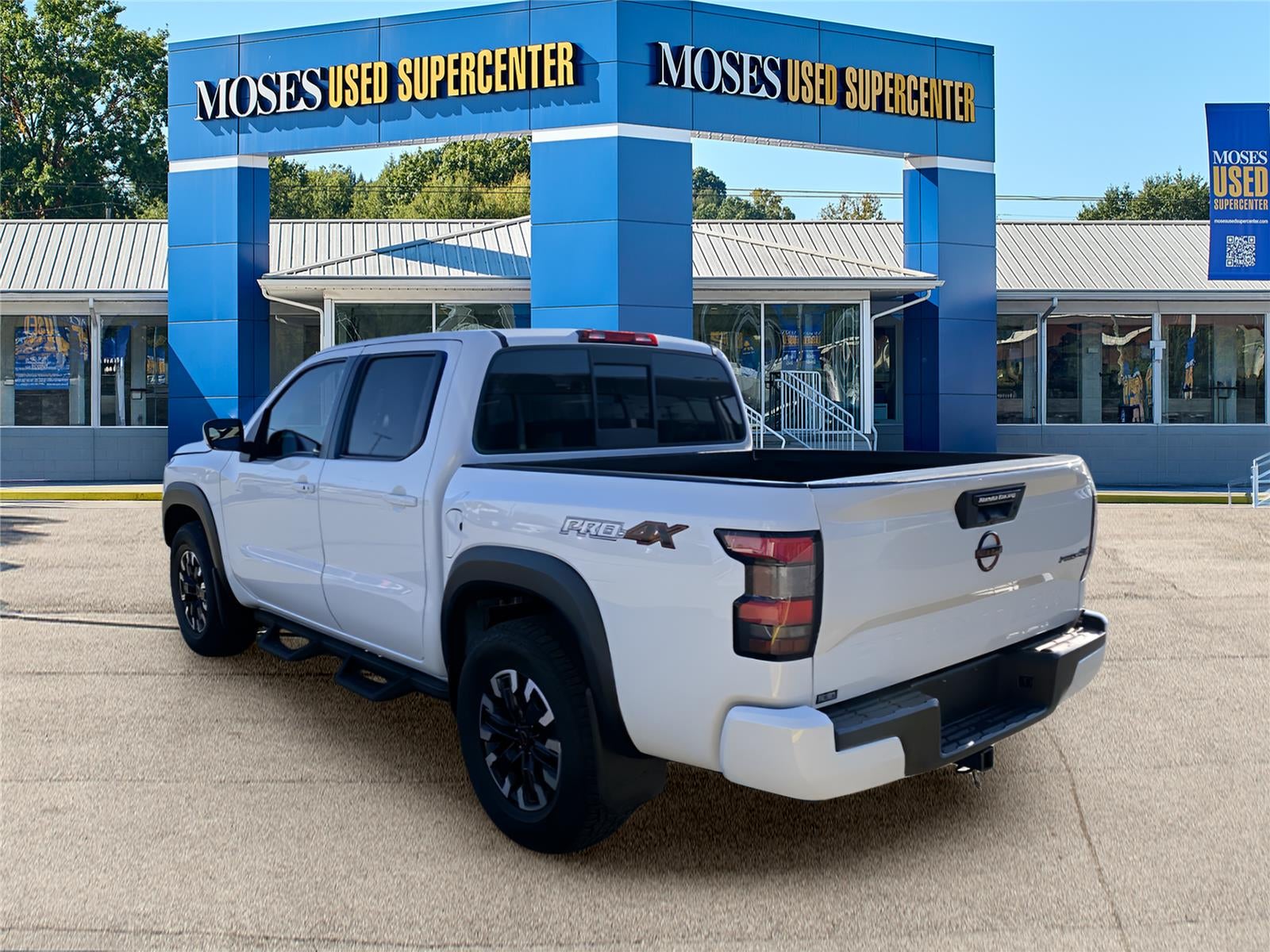 2022 Nissan Frontier Crew Cab PRO-4X 4x4