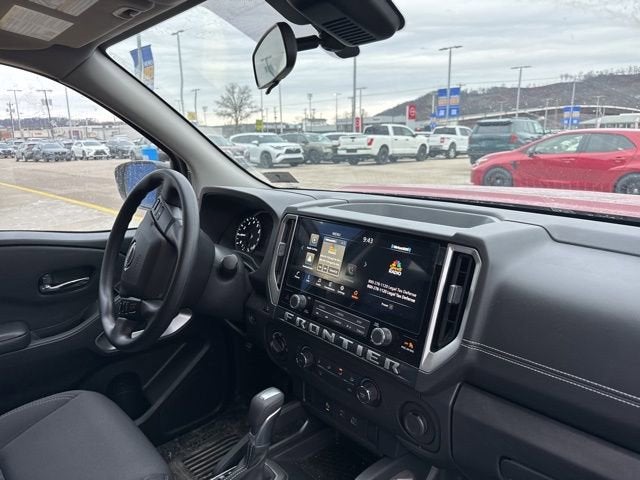 2025 Nissan Frontier SV