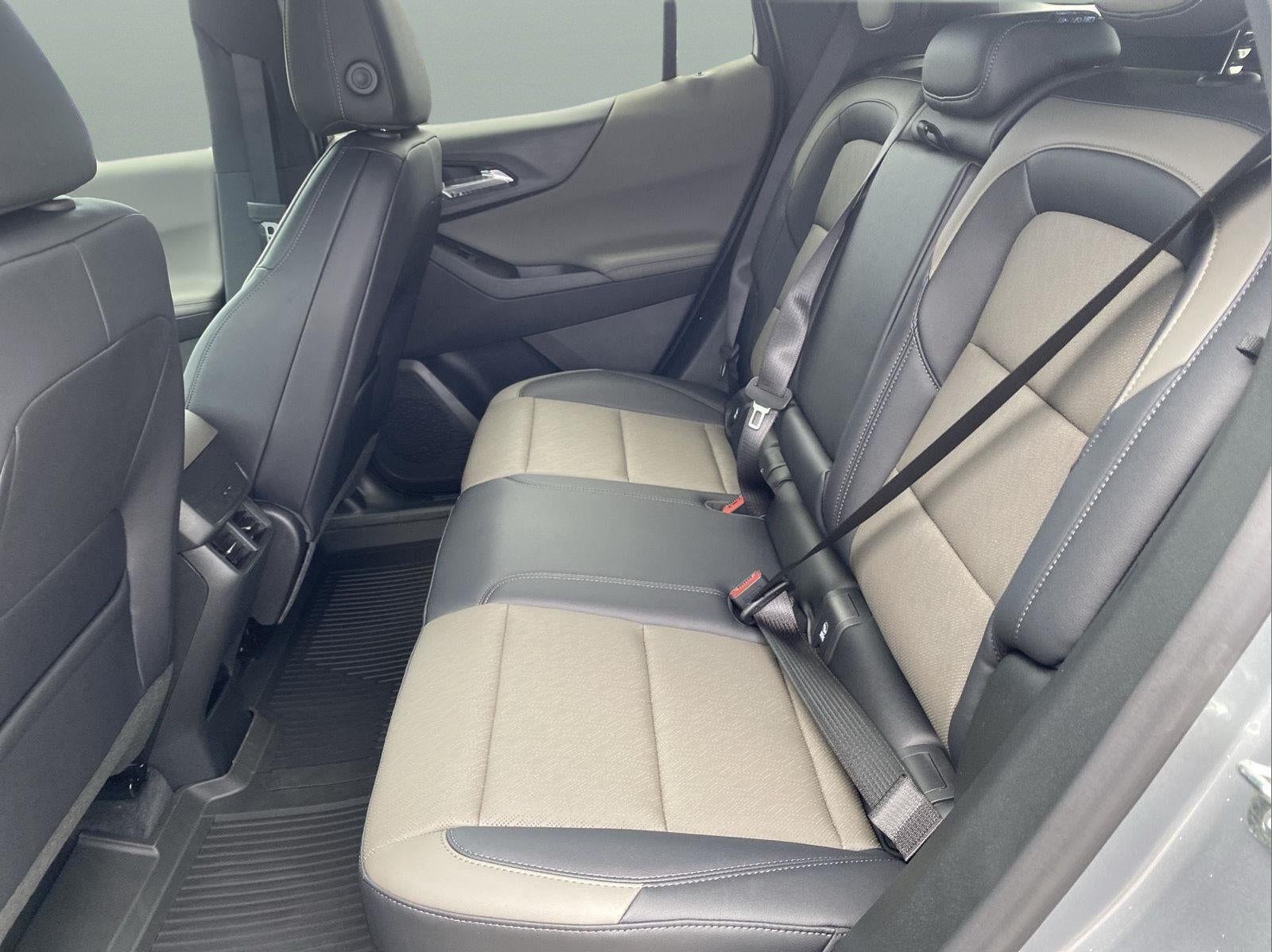 2027 Chevrolet Equinox LT - Photo 36