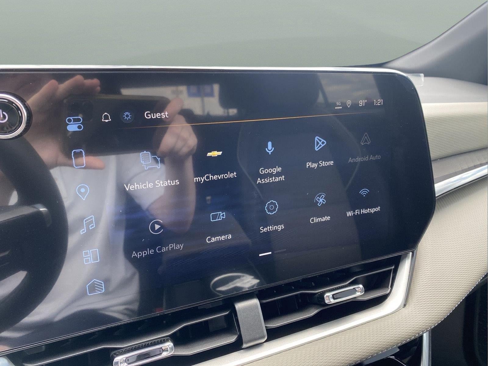 2027 Chevrolet Equinox LT - Photo 46