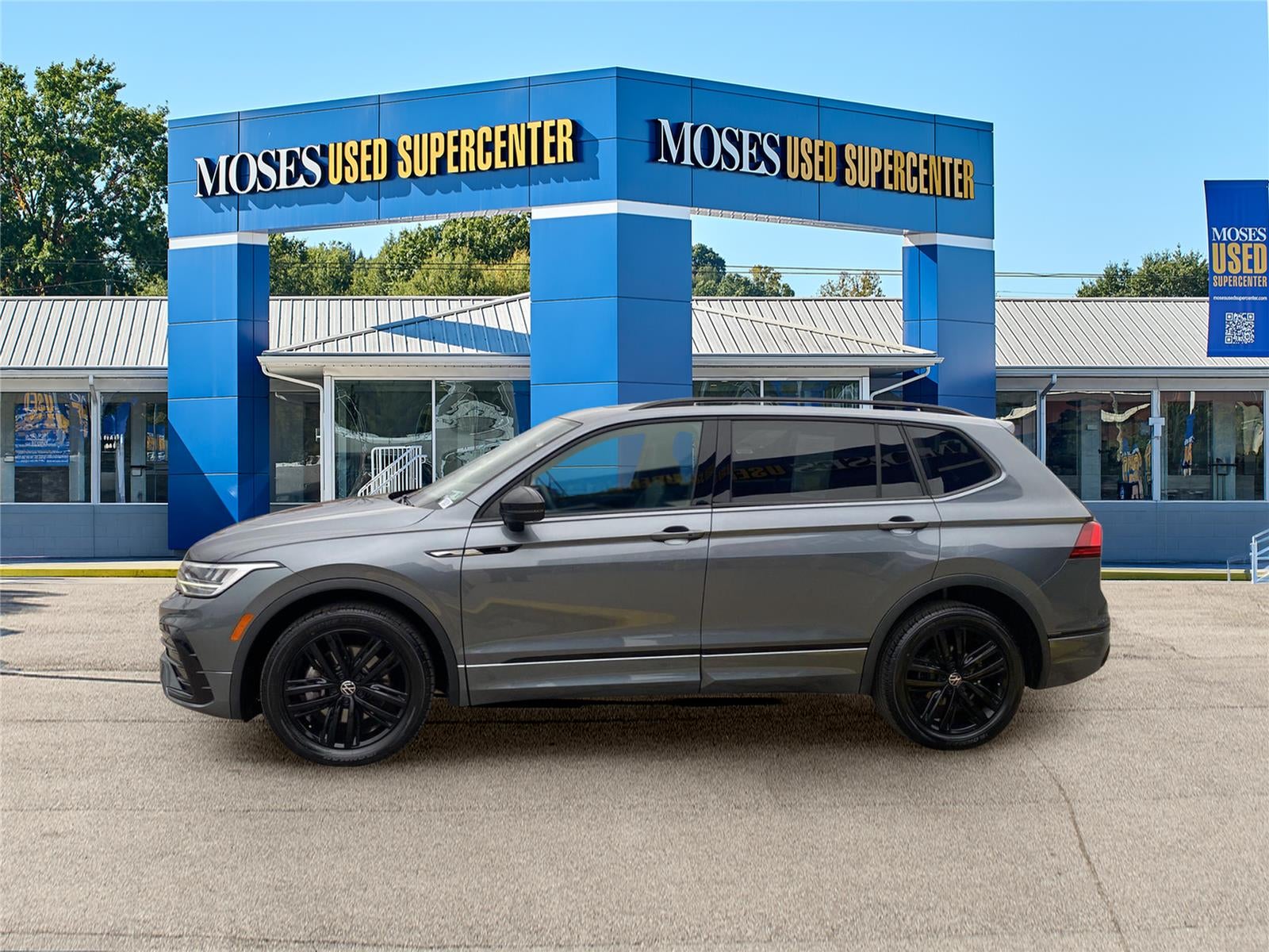 2022 Volkswagen Tiguan 2.0T SE R-Line Black