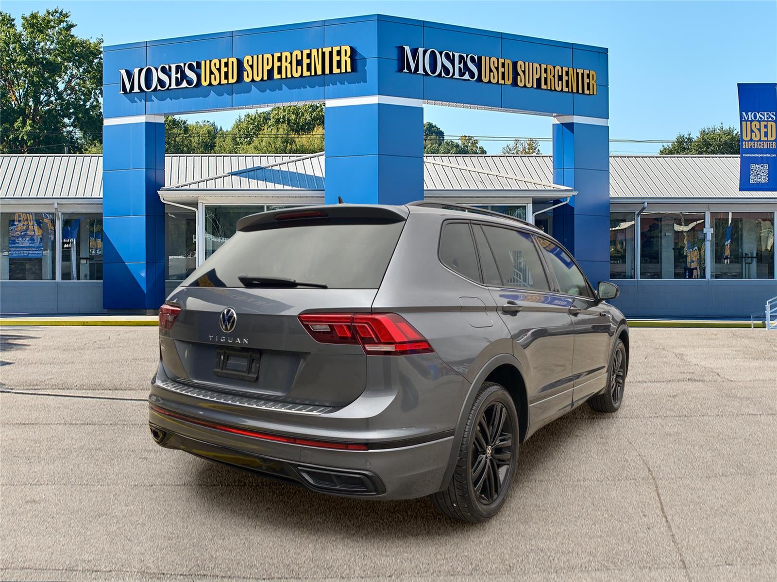 2022 Volkswagen Tiguan 2.0T SE R-Line Black
