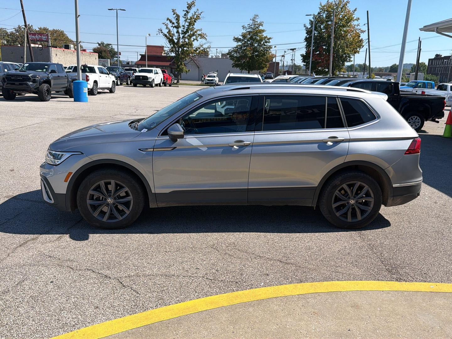 2024 Volkswagen Tiguan 2.0T SE