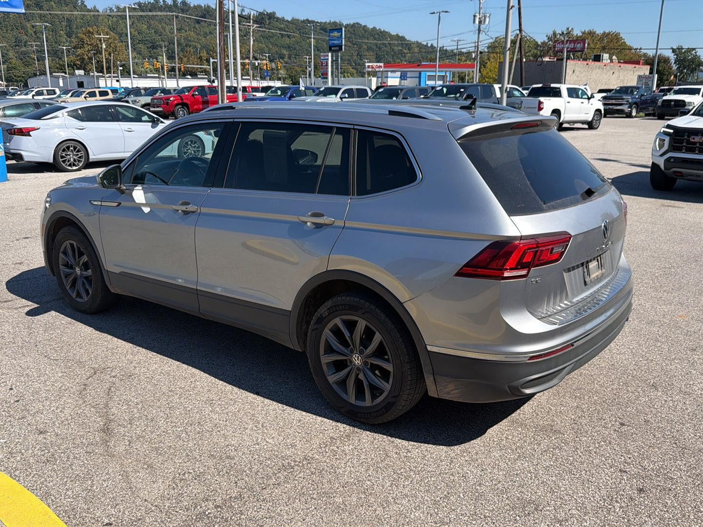 2024 Volkswagen Tiguan 2.0T SE