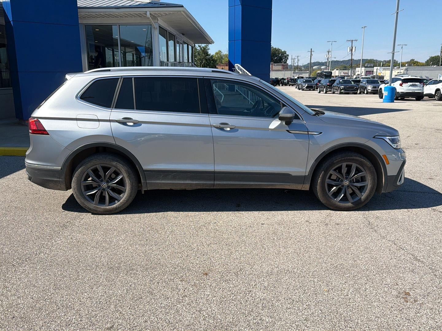 2024 Volkswagen Tiguan 2.0T SE