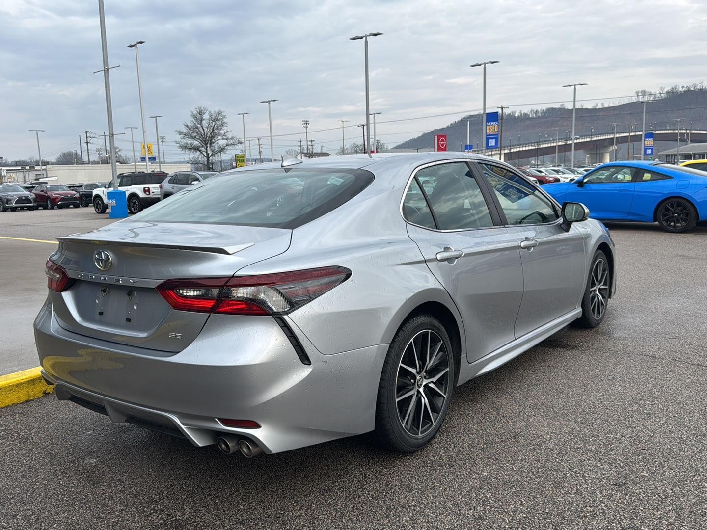 2024 Toyota Camry SE