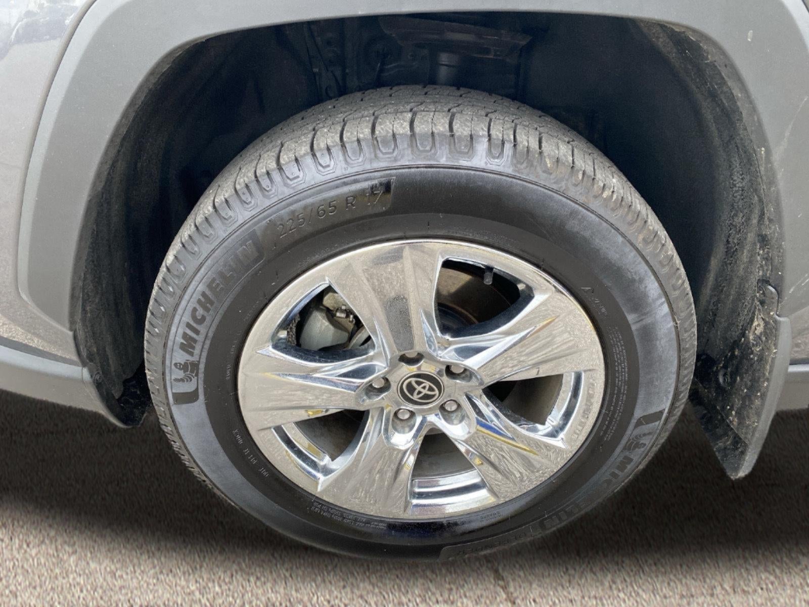 2023 Toyota RAV4 Hybrid XLE