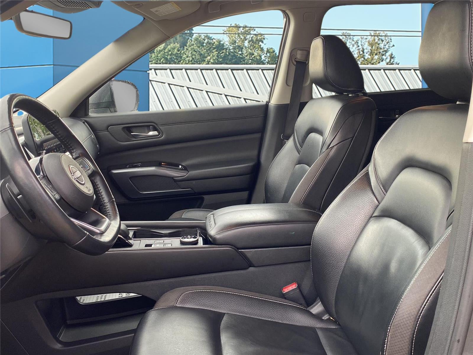 2023 Nissan Pathfinder SL 4WD