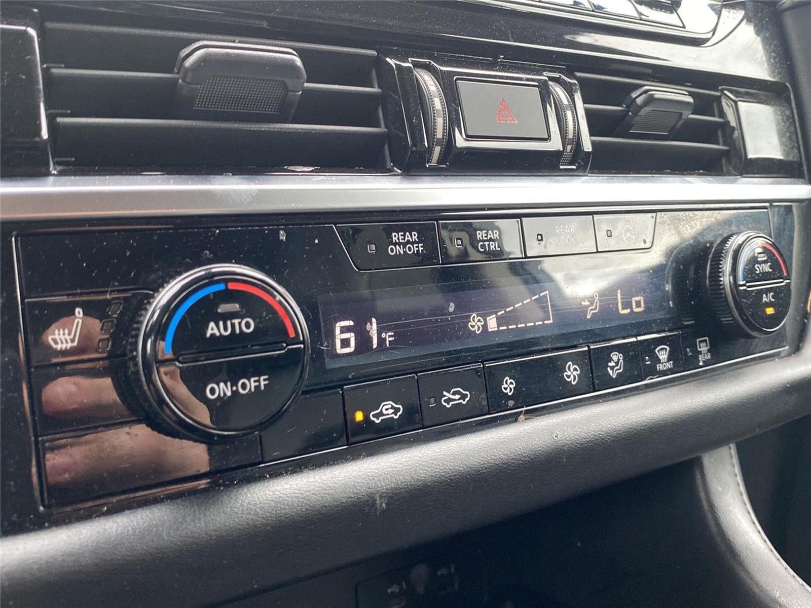 2023 Nissan Pathfinder SL 4WD
