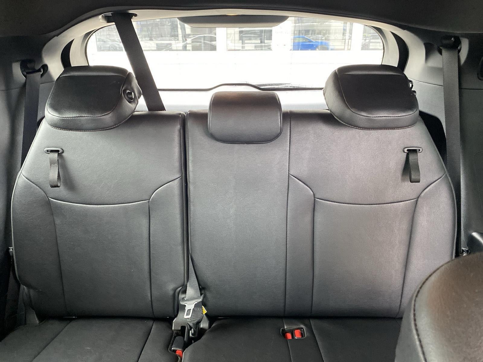 2025 Toyota Sienna Platinum