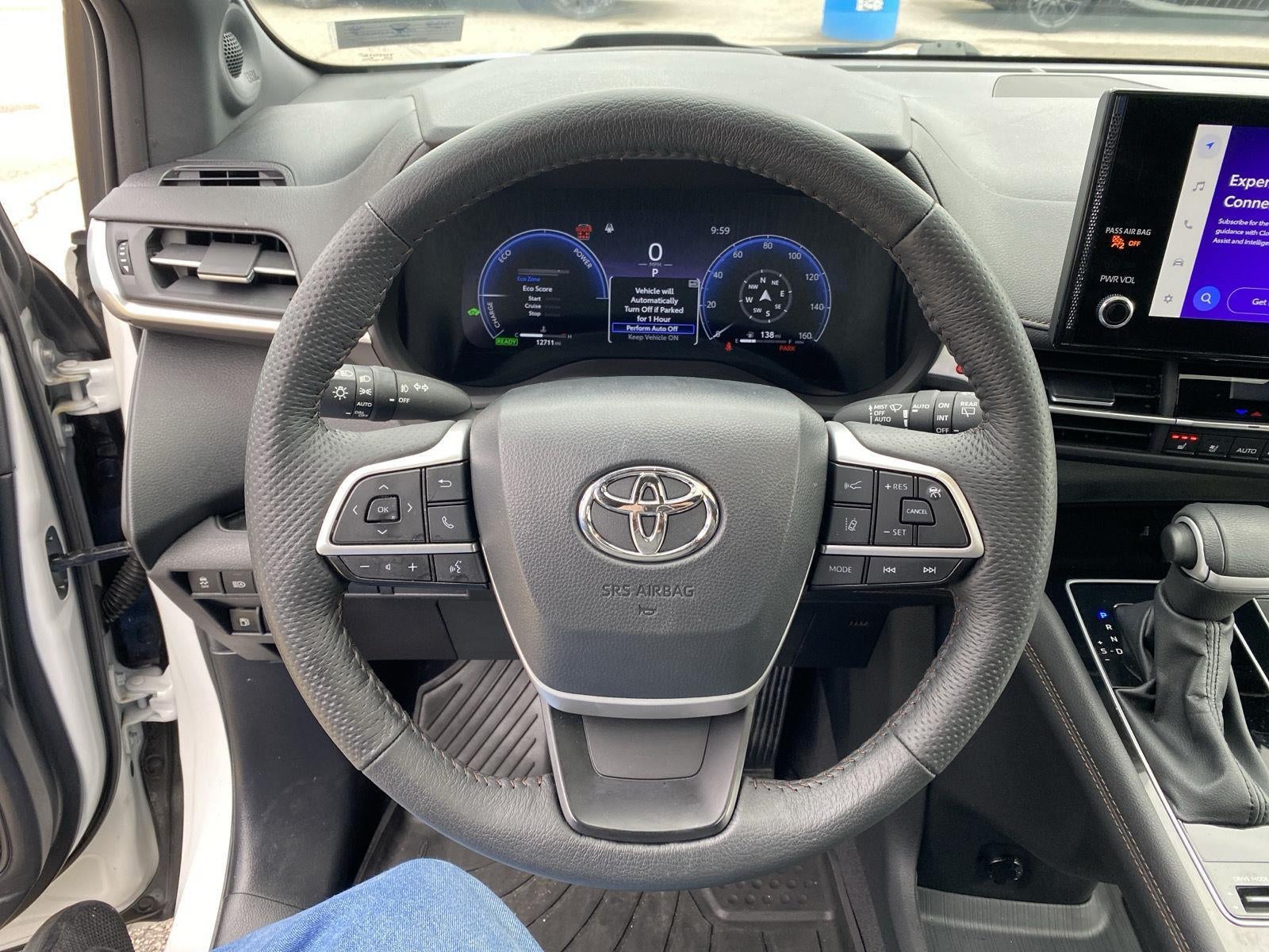2025 Toyota Sienna Platinum