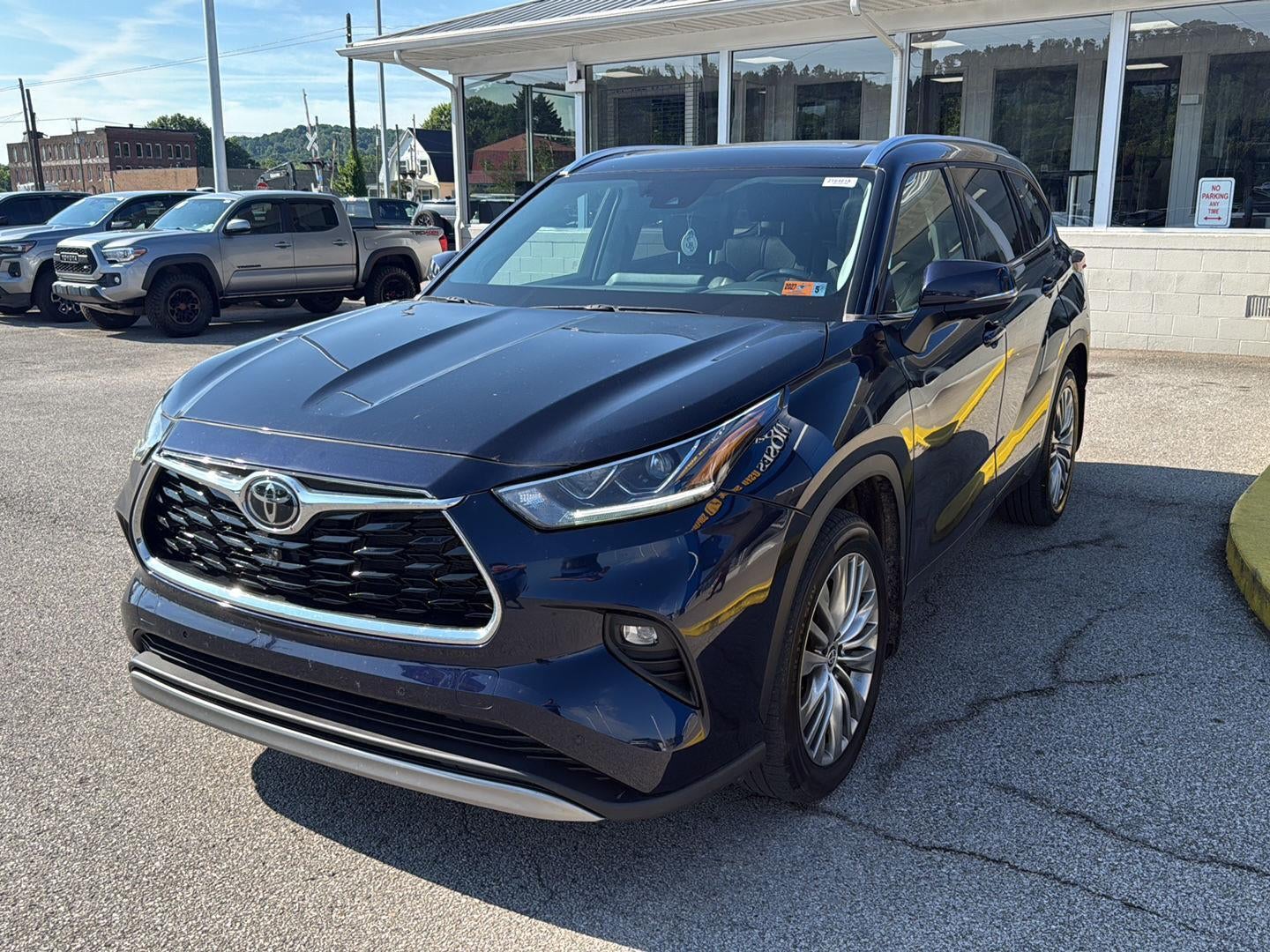 2023 Toyota Highlander Platinum