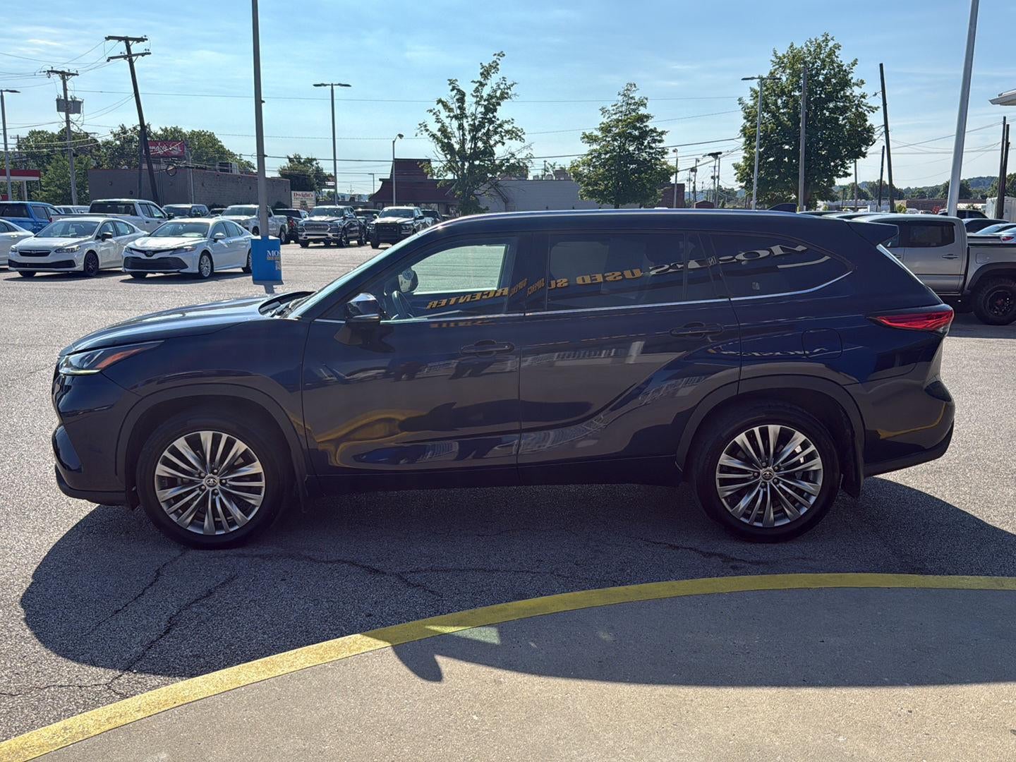2023 Toyota Highlander Platinum