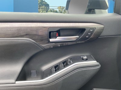 2023 Toyota Highlander Platinum