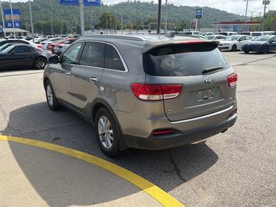 2017 Kia Sorento 2.4L LX
