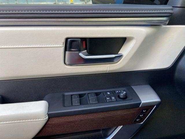 2023 Toyota Sequoia SR5