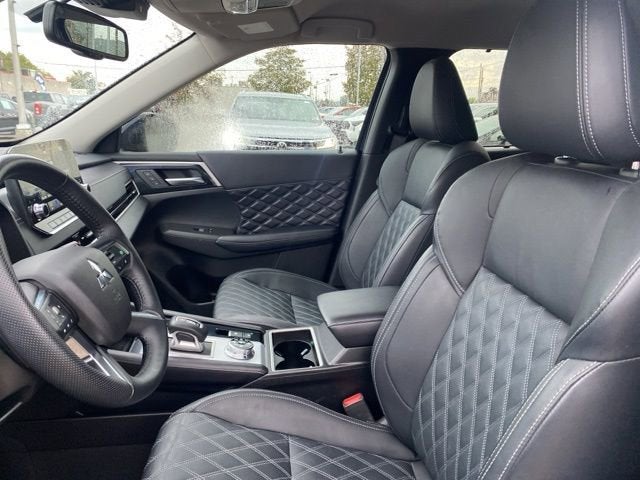 2024 Mitsubishi Outlander Plug-In Hybrid SEL