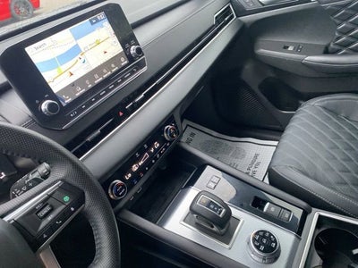 2024 Mitsubishi Outlander Plug-In Hybrid SEL