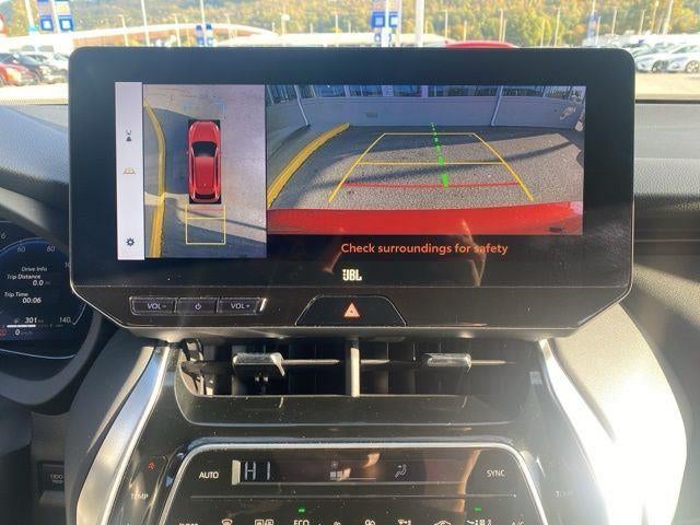 2023 Toyota Venza LE