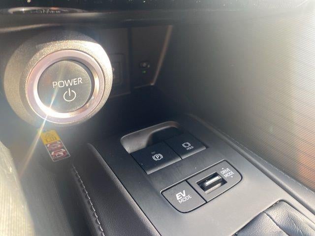 2023 Toyota Venza LE