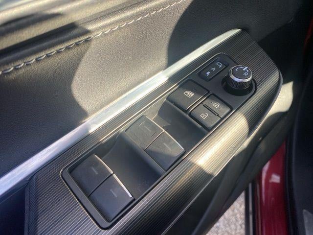 2023 Toyota Venza LE