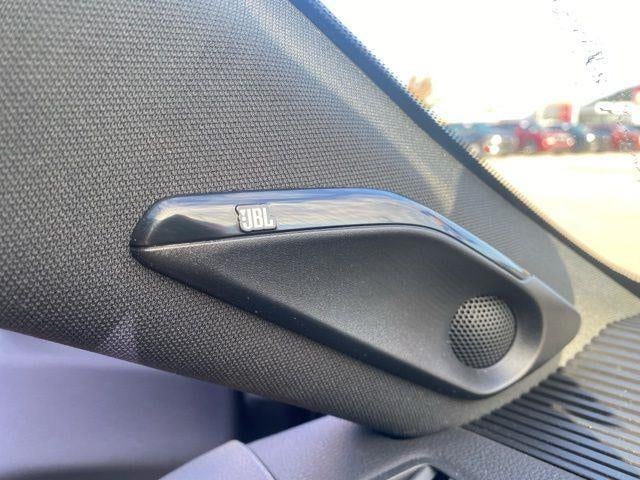 2023 Toyota Venza LE