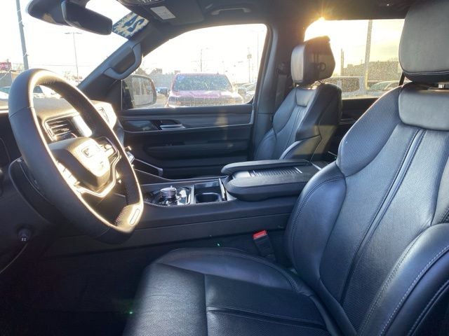 2024 Jeep Wagoneer L Series III