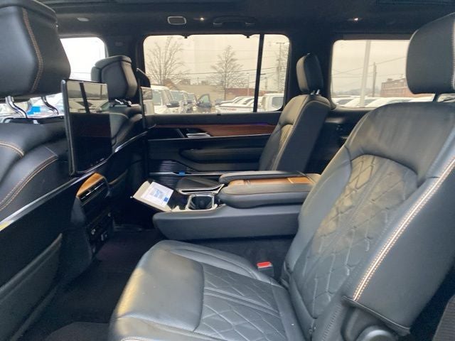 2022 Jeep Grand Wagoneer Series III