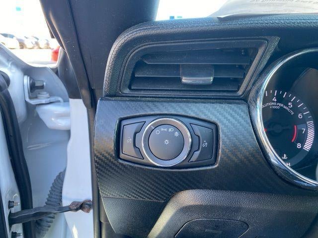 2016 Ford Mustang V6