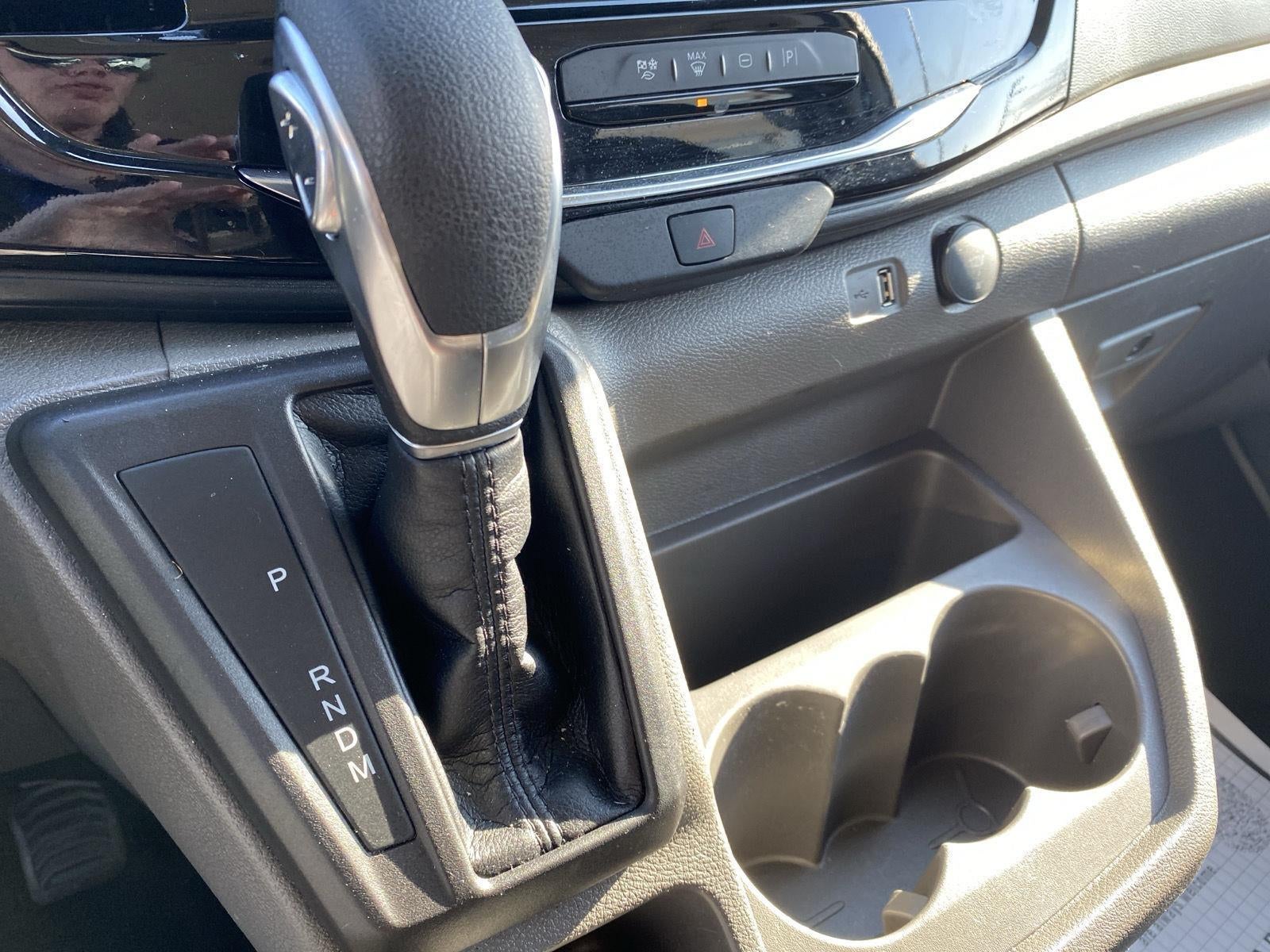 2024 Ford Transit Passenger Wagon XLT