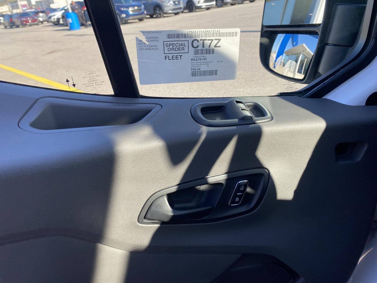 2024 Ford Transit Passenger Wagon XLT